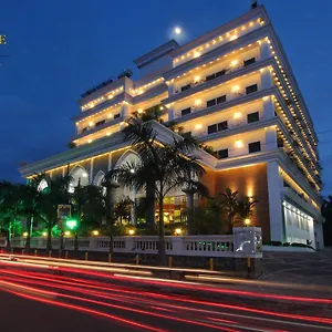 Hotel Seashore Residency Kodungallur